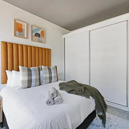 Zainab - Modern City Centre Aprt- City And Mountain Views! Cape Town Exterior photo