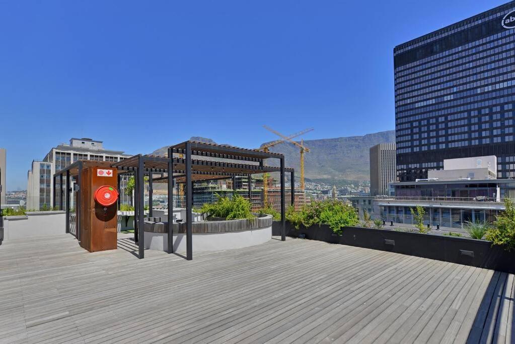 Zainab - Modern Centre Aprt- And Mountain Views! Apartment